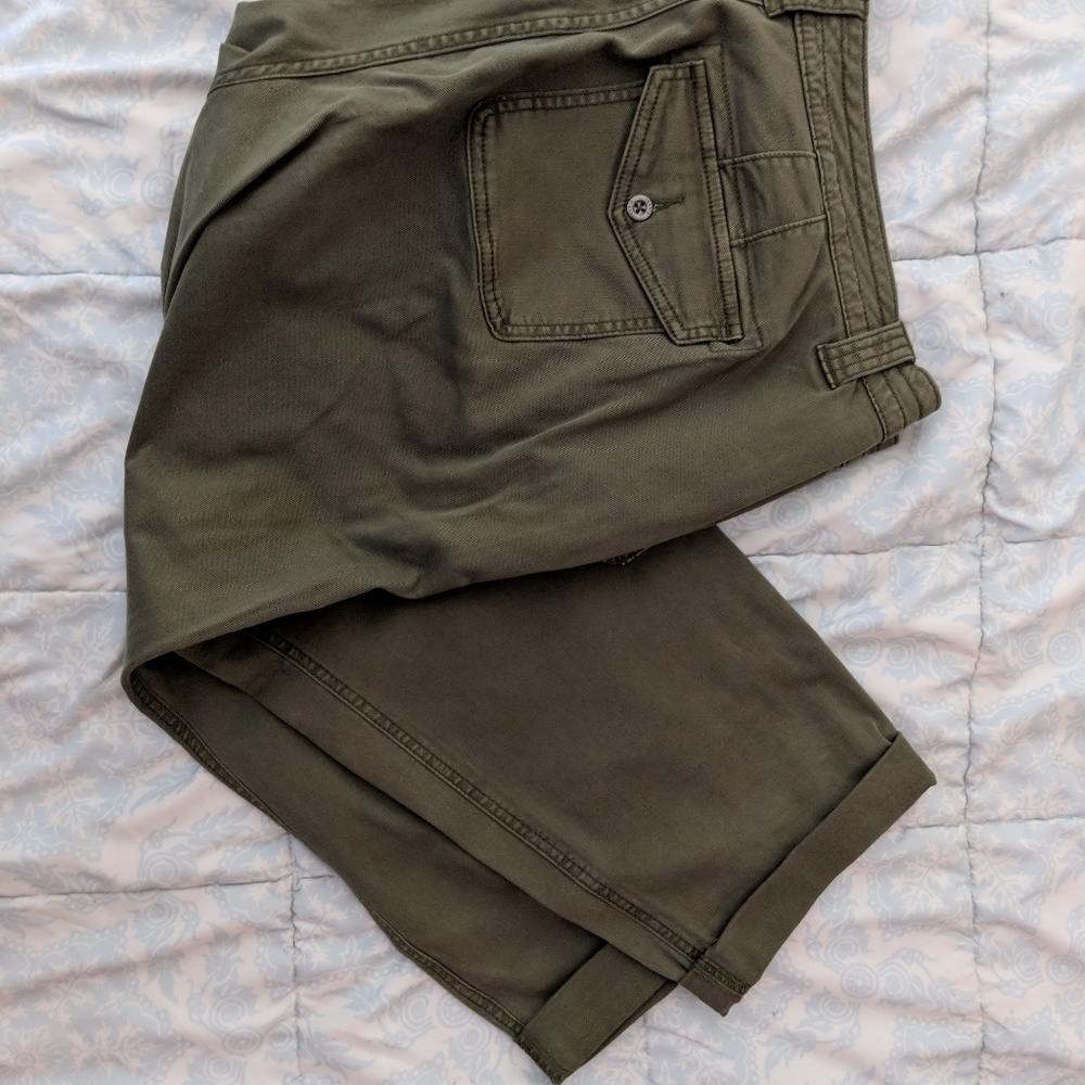 Torrid olive green crop pants